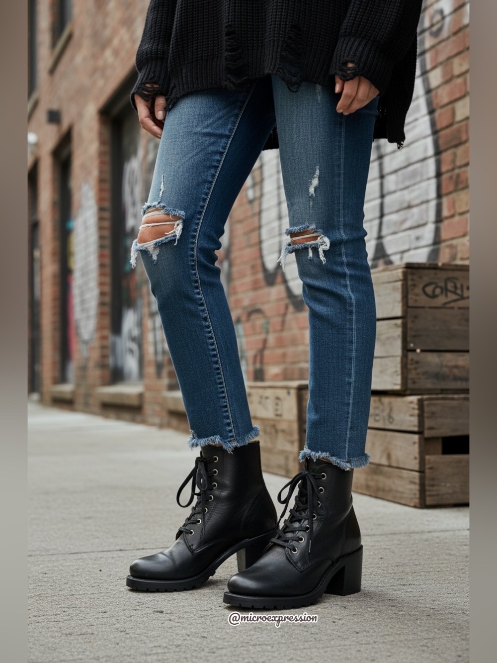 Frye Sabrina 6G Black Lace Up Combat Ankle Bootie - Picture 9 of 16